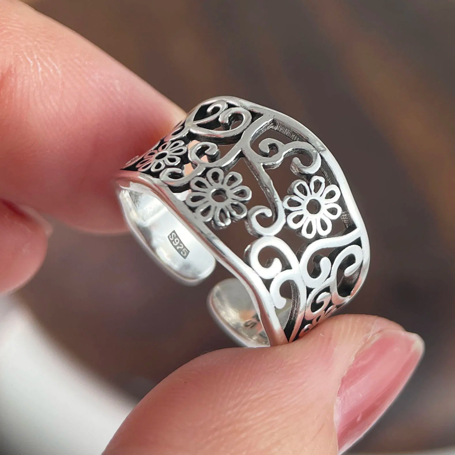 925 Sterling Silver Rings for Women Couple Minimalist Handmade Simple Hollow Flower Ring Fine Jewelry Gift Prevent Allergy