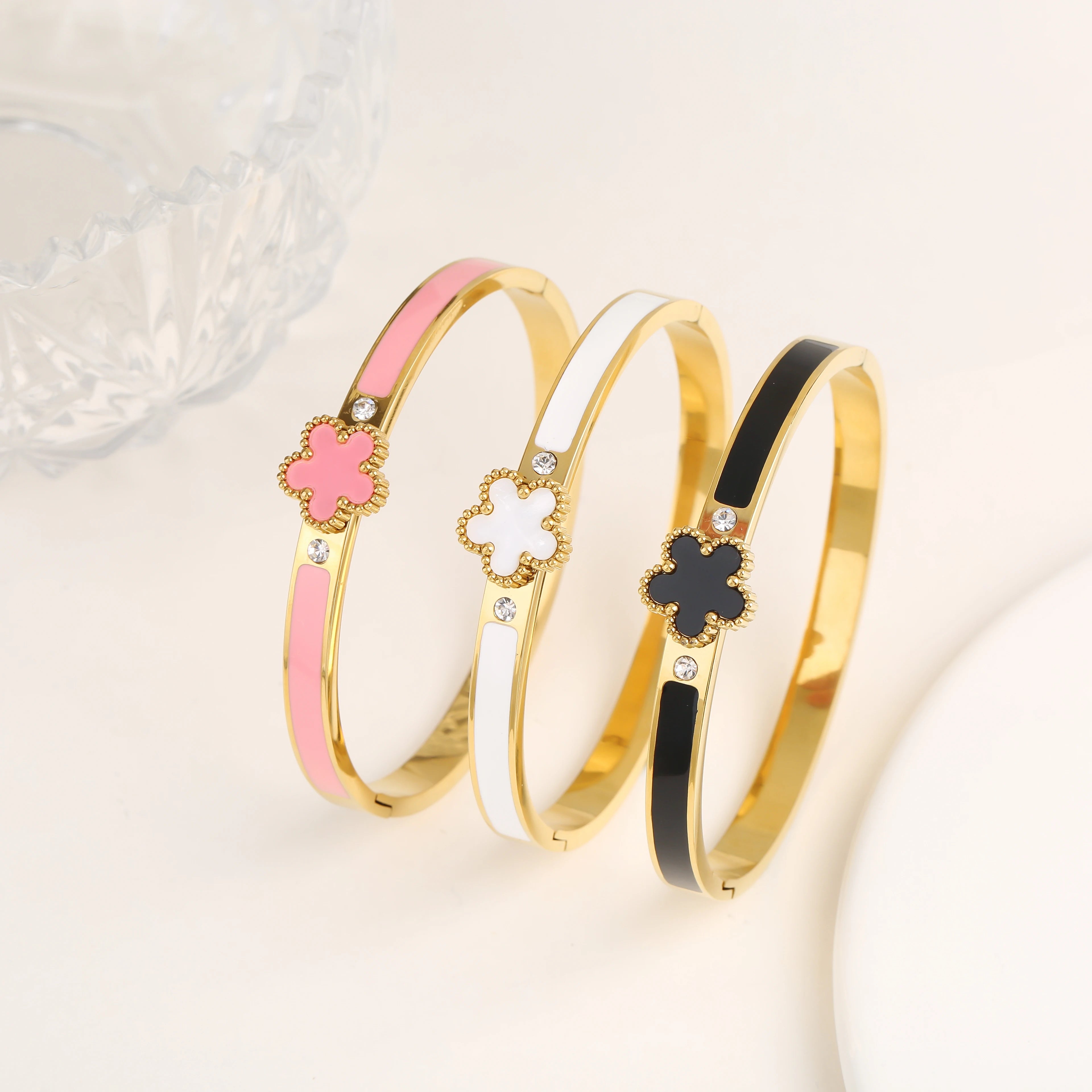 6 Colors Classic Luxury Stainless Steel Five Leaf Flower Open Bangle Simple for Woman Girl Party Trend Enamel Jewelry  Clover