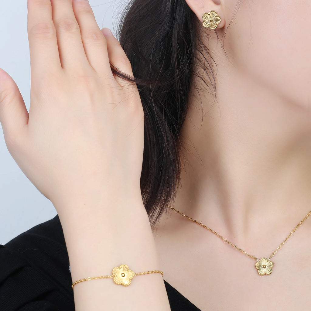 18k Gold Plated Clover Jewelry Set - Necklace Earrings Bracelet