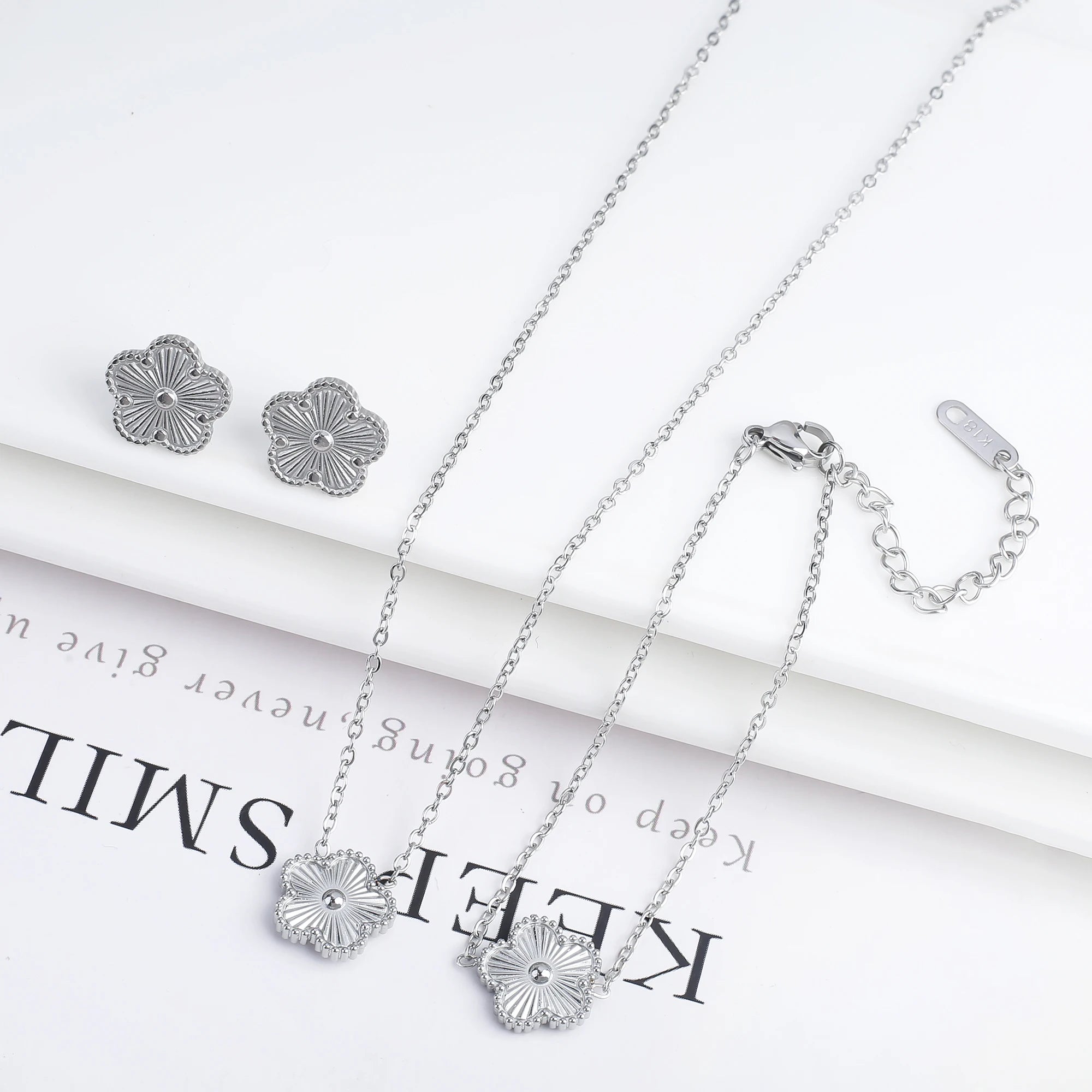 18k Gold Plated Clover Jewelry Set - Necklace Earrings Bracelet